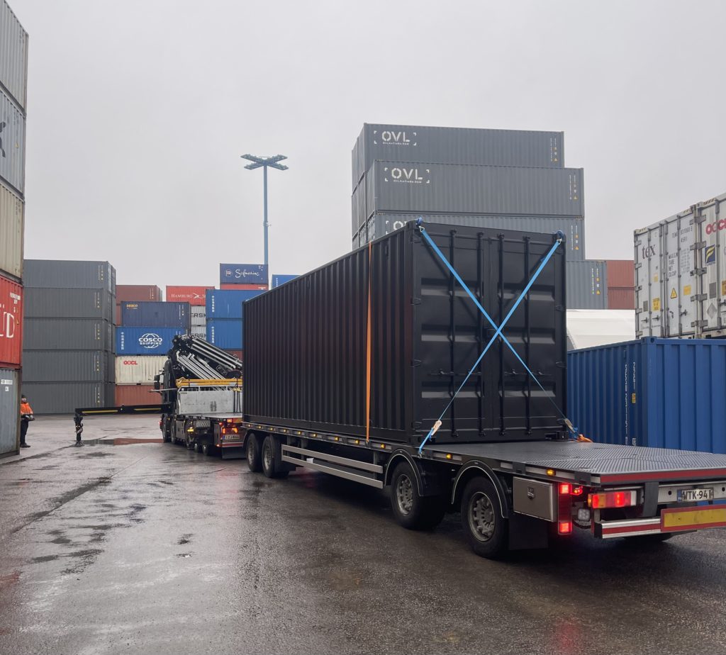 Nostopalvelut Helsinki. Ota yhteyttä kuljetusliikesiren.fi